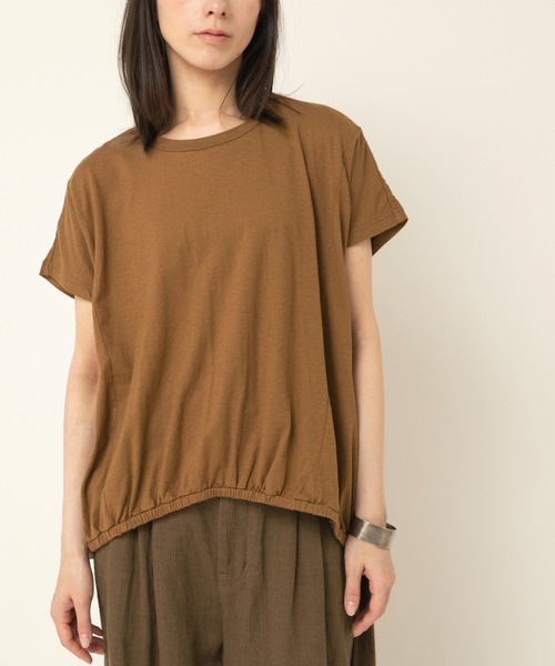 RNA-N（アールエヌエーエヌ）の「M2486 綿ヘンプヘムギャザープルオーバー（Tシャツ/カットソー・レディース・キャメル/ブラック/オフホワイト・FREE）」の3枚目の写真