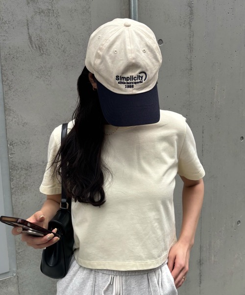 COLONY 2139(コロニートゥーワンスリーナイン)の「バックロゴ刺繍コンパクトTシャツ(Tシャツ/カットソー・レディース・イエロー/オフホワイト/チャコールグレー・FREE)」の17枚目の写真