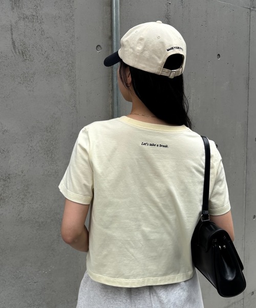 COLONY 2139(コロニートゥーワンスリーナイン)の「バックロゴ刺繍コンパクトTシャツ(Tシャツ/カットソー・レディース・イエロー/オフホワイト/チャコールグレー・FREE)」の16枚目の写真