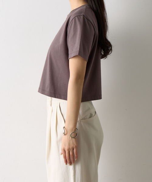 COLONY 2139(コロニートゥーワンスリーナイン)の「バックロゴ刺繍コンパクトTシャツ(Tシャツ/カットソー・レディース・イエロー/オフホワイト/チャコールグレー・FREE)」の11枚目の写真