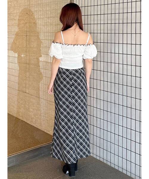 MERCURYDUO(マーキュリーデュオ)の「ドロストギャザーコンパクトカットソー(Tシャツ/カットソー・レディース・ラベンダー/ブラック/オフホワイト・FREE)」の19枚目の写真