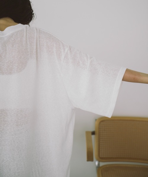 duei(デュイ)の「オーバーサイズビッグシルエットTシャツ(Tシャツ/カットソー・レディース・ホワイト/ブラック/グレー・FREE)」の11枚目の写真