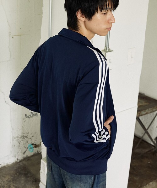 PUBLUX(パブリュクス)の「adidas/アディダス アディカラー クラシックス ファイヤーバード トラックトップ【限定展開】(ブルゾン・メンズ・ネイビー/ブラック/チャコールグレー・LARGE/XX-LARGE/MEDIUM/X-LARGE)」の5枚目の写真