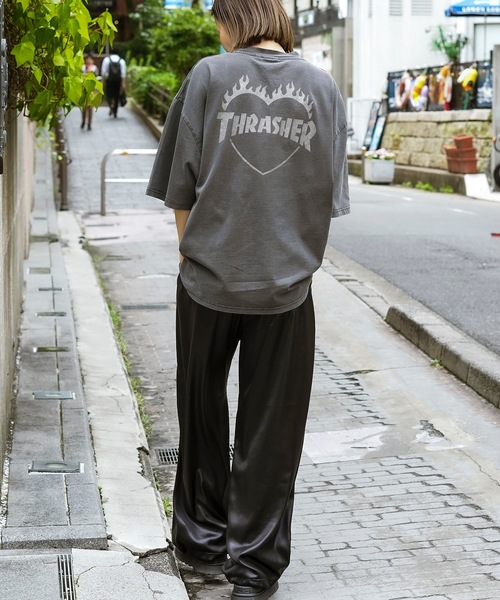 THRASHER(スラッシャー)の「HEART FLAME PIGMENT S/S T-SHIRTS/スラッシャーハートフレームロゴピグメント半袖T-シャツ(Tシャツ/カットソー・メンズ・ブラウン/グレー/チャコールグレー・MEDIUM/LARGE/X-LARGE)」の15枚目の写真