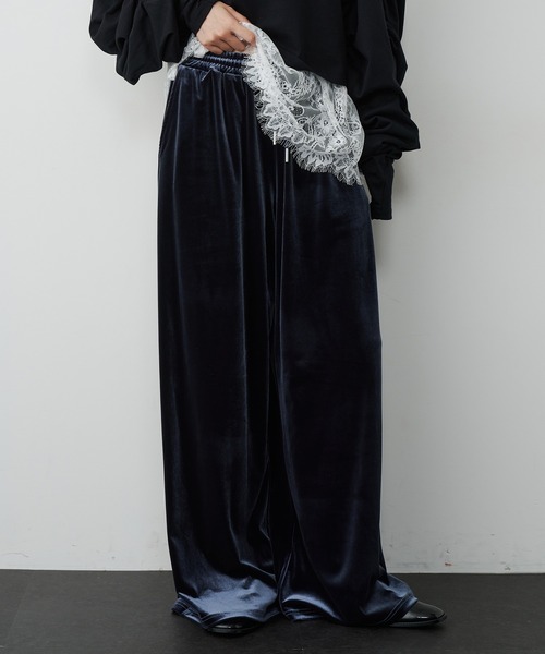 LA BELLE ETUDE（ラベルエチュード）の「ベロアワイドパンツ（その他パンツ・レディース・グレー/ブラック/ブラウン・1/0）」の9枚目の写真