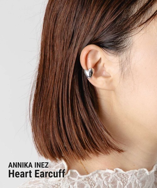 ANNIKA INEZ（アニカイネズ）の「ANNIKA INEZ Heart Earcuff アニカ イネズ ハートイヤーカフ（イヤーカフ・レディース・シルバー・FREE）」の2枚目の写真