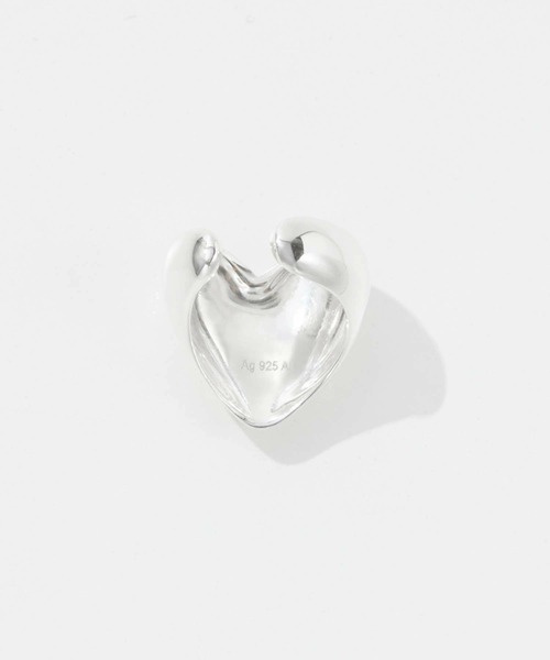 ANNIKA INEZ（アニカイネズ）の「ANNIKA INEZ Heart Earcuff アニカ イネズ ハートイヤーカフ（イヤーカフ・レディース・シルバー・FREE）」の5枚目の写真