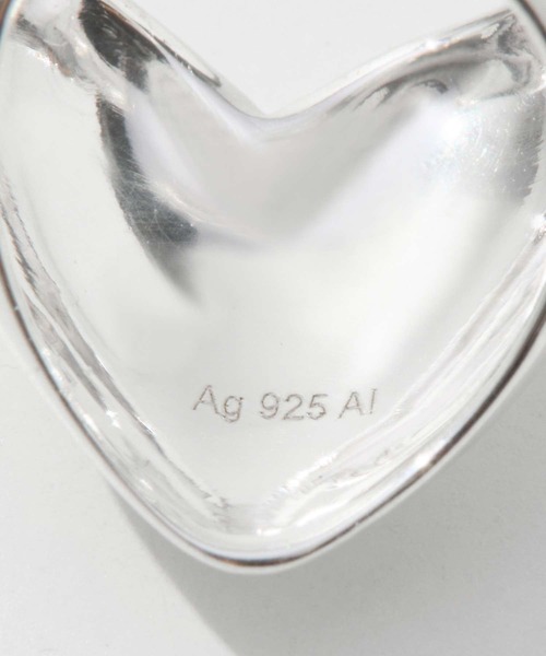 ANNIKA INEZ（アニカイネズ）の「ANNIKA INEZ Heart Earcuff アニカ イネズ ハートイヤーカフ（イヤーカフ・レディース・シルバー・FREE）」の6枚目の写真