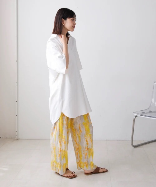 Bou Jeloud(ブージュルード)の「テックコットンオーバーサイズチュニック(シャツ/ブラウス・レディース・ブルー/オフホワイト/キャメル・38)」の10枚目の写真