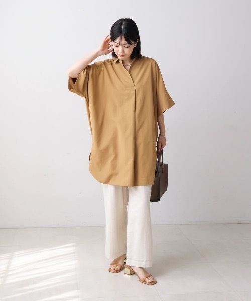 Bou Jeloud(ブージュルード)の「テックコットンオーバーサイズチュニック(シャツ/ブラウス・レディース・ブルー/オフホワイト/キャメル・38)」の17枚目の写真