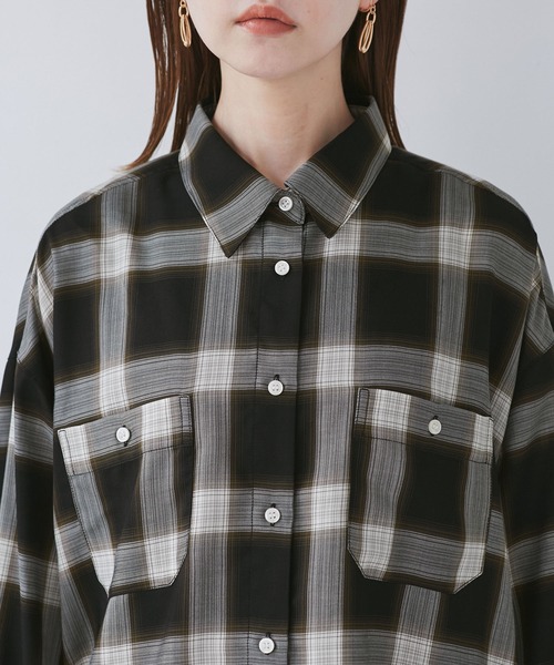 ROPE' PICNIC(ロペピクニック)の「オンブレチェックシャツ/UVケア(シャツ/ブラウス・レディース・サックスブルー/ブラック/イエロー/オフホワイト・38)」の19枚目の写真