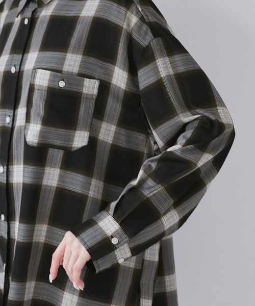 ROPE' PICNIC(ロペピクニック)の「オンブレチェックシャツ/UVケア(シャツ/ブラウス・レディース・サックスブルー/ブラック/イエロー/オフホワイト・38)」の22枚目の写真