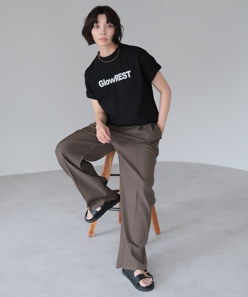 SOTT(ソット)の「GlowREST Logo T-shirt/GlowRESTロゴTシャツ(Tシャツ/カットソー・レディース・モカ/オフホワイト/ブラック・FREE)」の5枚目の写真