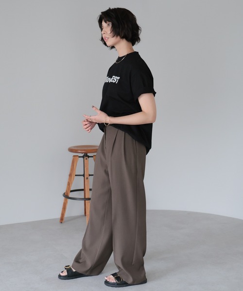 SOTT(ソット)の「GlowREST Logo T-shirt/GlowRESTロゴTシャツ(Tシャツ/カットソー・レディース・モカ/オフホワイト/ブラック・FREE)」の6枚目の写真