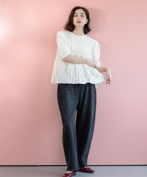 OPAQUE.CLIP（オペークドットクリップ）の「ふくれジャカードペプラムブラウス【洗濯機洗い可】（シャツ/ブラウス・レディース・ブラック/ライトブルー/オフホワイト/ダークブラウン・38/40/42）」の9枚目の写真