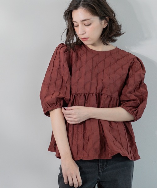 OPAQUE.CLIP（オペークドットクリップ）の「ふくれジャカードペプラムブラウス【洗濯機洗い可】（シャツ/ブラウス・レディース・ブラック/ライトブルー/オフホワイト/ダークブラウン・38/40/42）」の13枚目の写真