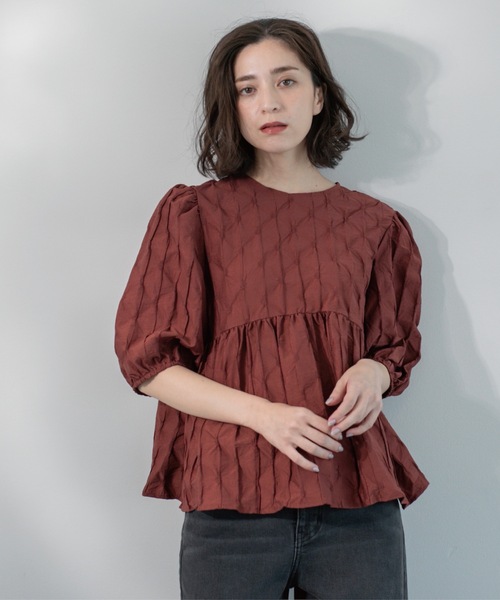 OPAQUE.CLIP（オペークドットクリップ）の「ふくれジャカードペプラムブラウス【洗濯機洗い可】（シャツ/ブラウス・レディース・ブラック/ライトブルー/オフホワイト/ダークブラウン・38/40/42）」の14枚目の写真