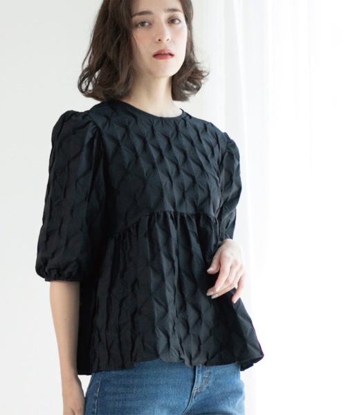 OPAQUE.CLIP（オペークドットクリップ）の「ふくれジャカードペプラムブラウス【洗濯機洗い可】（シャツ/ブラウス・レディース・ブラック/ライトブルー/オフホワイト/ダークブラウン・38/40/42）」の22枚目の写真
