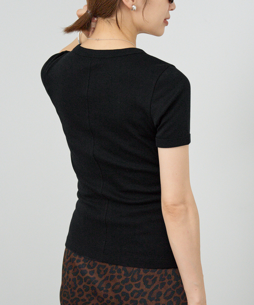 IENA（イエナ）の「FLORE FLORE/フローレフローレ CAR TEE Tシャツ（Tシャツ/カットソー・レディース・ブラック/バーガンディー/ベージュ/アイボリー・FREE）」の12枚目の写真