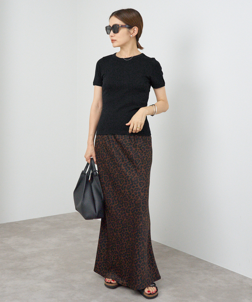 IENA（イエナ）の「FLORE FLORE/フローレフローレ CAR TEE Tシャツ（Tシャツ/カットソー・レディース・ブラック/バーガンディー/ベージュ/アイボリー・FREE）」の14枚目の写真