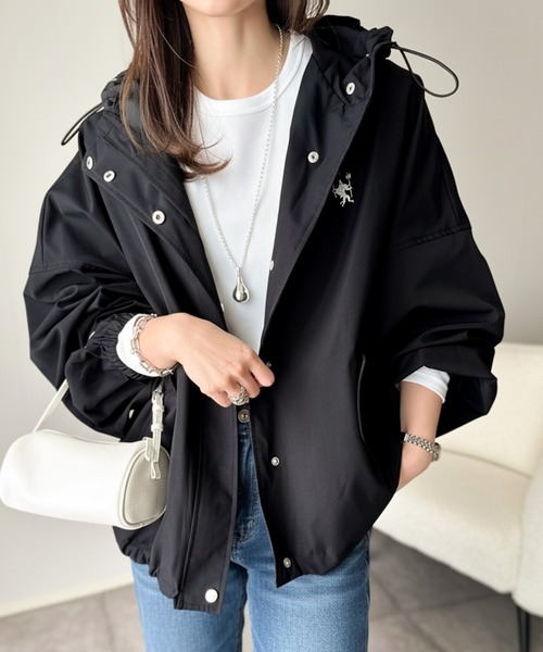 classicalelf（クラシカルエルフ）の「大人の抜け感。ボリュームスリーブ ショート丈 マウンテンパーカー（マウンテンパーカー・レディース・アイボリー/グレイッシュベージュ/ブラック/ネイビー・MEDIUM/LARGE/X-LARGE/SMALL）」の2枚目の写真