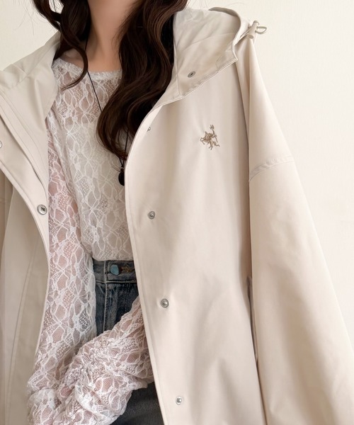 classicalelf（クラシカルエルフ）の「大人の抜け感。ボリュームスリーブ ショート丈 マウンテンパーカー（マウンテンパーカー・レディース・アイボリー/グレイッシュベージュ/ブラック/ネイビー・MEDIUM/LARGE/X-LARGE/SMALL）」の11枚目の写真