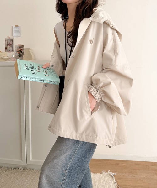 classicalelf（クラシカルエルフ）の「大人の抜け感。ボリュームスリーブ ショート丈 マウンテンパーカー（マウンテンパーカー・レディース・アイボリー/グレイッシュベージュ/ブラック/ネイビー・MEDIUM/LARGE/X-LARGE/SMALL）」の12枚目の写真