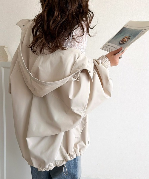 classicalelf（クラシカルエルフ）の「大人の抜け感。ボリュームスリーブ ショート丈 マウンテンパーカー（マウンテンパーカー・レディース・アイボリー/グレイッシュベージュ/ブラック/ネイビー・MEDIUM/LARGE/X-LARGE/SMALL）」の16枚目の写真