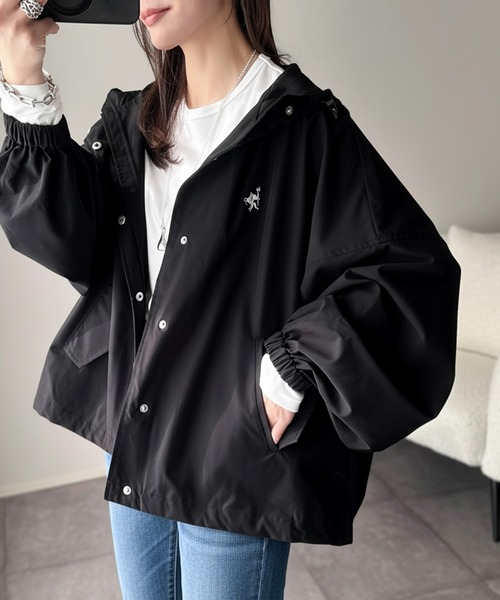 classicalelf（クラシカルエルフ）の「大人の抜け感。ボリュームスリーブ ショート丈 マウンテンパーカー（マウンテンパーカー・レディース・アイボリー/グレイッシュベージュ/ブラック/ネイビー・MEDIUM/LARGE/X-LARGE/SMALL）」の19枚目の写真