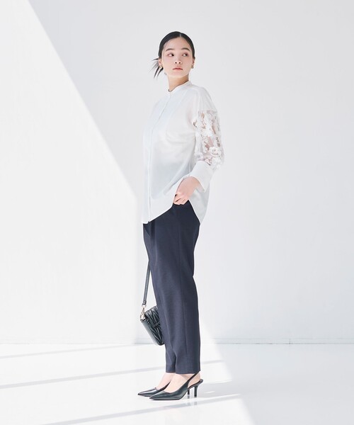 BIANCA(ビアンカ)の「【マルチシーン/4サイズ展開】体型カバー美脚テーパードパンツ(その他パンツ・レディース・オフホワイト/ベージュ/ネイビー・40/38/36/34)」の16枚目の写真