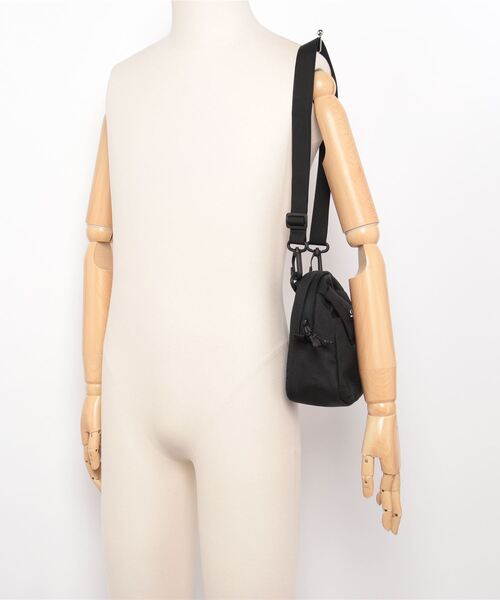 セール】オークリー ESSENTIAL LT SHOULDER POUCH/ショルダーバッグ