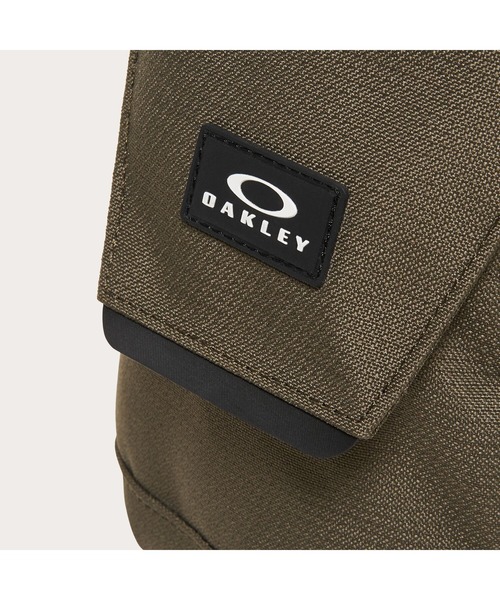 OAKLEY(オークリー)の「オークリー ESSENTIAL LT SHOULDER POUCH/ショルダーバッグ/バッグ/OAKLEY(ショルダーバッグ・メンズ・ブラック/カーキ・ONE SIZE)」の7枚目の写真