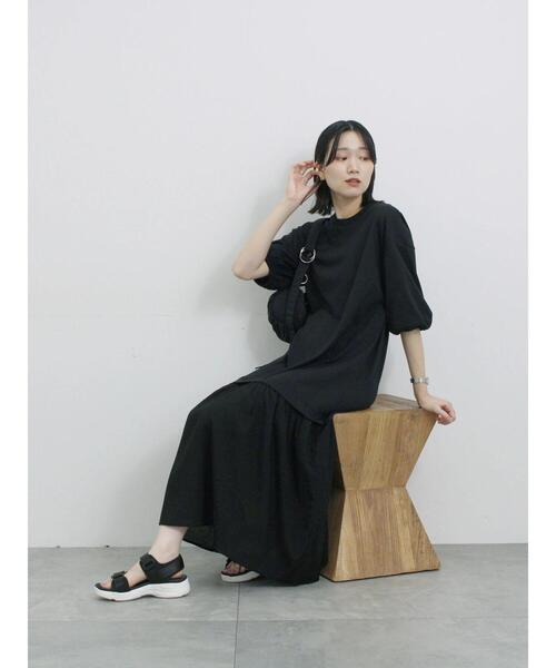 Samansa Mos2 blue（サマンサモスモスブルー）の「花柄ドッキングカットワンピース（ワンピース・レディース・ネイビー/ブラック/チャコールグレー・F）」の13枚目の写真