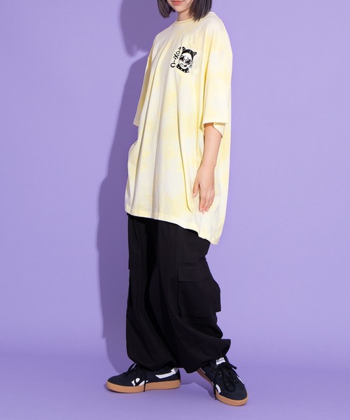 PUNYUS（プニュズ）の「Toxicタイダイ柄Ｔシャツ（Tシャツ/カットソー・レディース・ブラック/イエロー/パープル・3/4）」の5枚目の写真