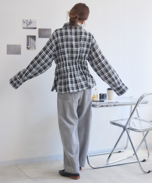 RU.TI.LE（ルチル）の「【RU.TI.LE】ウエストシャーリングチェックシャツ（シャツ/ブラウス・レディース・ブラック・MEDIUM）」の21枚目の写真