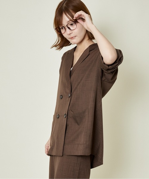 GORGE(ゴージ)の「《抜け感ダブルボタン》レディース テーラードジャケット ゆったりシルエット 春秋(その他アウター・レディース・チャコール/ブラウン/ネイビー・F)」の4枚目の写真