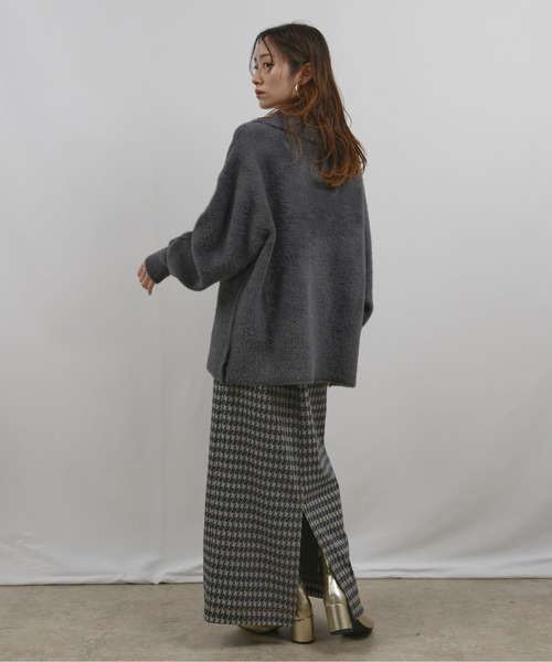 palm RICHE(ポームリシュ)の「衿付きフェザーニットトップス(ニット/セーター・レディース・グレー/ブラウン/ネイビー・M)」の12枚目の写真