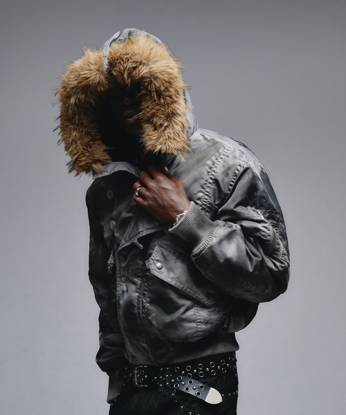 ANDER HUNK（アンダーハンク）の「Faded N2B Flight Jacket / フェードN2Bフライトジャケット（ブルゾン・メンズ・ブラウン/グレー/カーキ/ブラック・LARGE/MEDIUM/SMALL）」の16枚目の写真