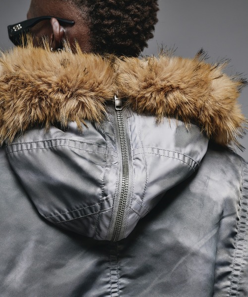 ANDER HUNK（アンダーハンク）の「Faded N2B Flight Jacket / フェードN2Bフライトジャケット（ブルゾン・メンズ・ブラウン/グレー/カーキ/ブラック・LARGE/MEDIUM/SMALL）」の20枚目の写真