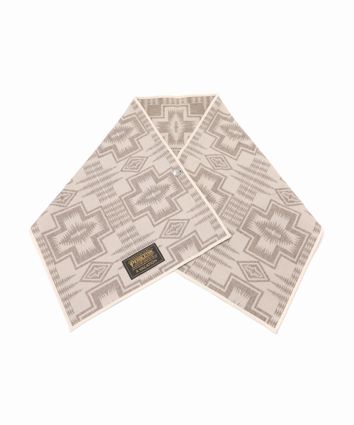 FRAMeWORK（フレームワーク）の「≪一部店舗 ・WEB限定A VACATION/アヴァケーション 別注PENDLETONストール（ストール/ショール・レディース・ブラック/ベージュ・FREE）」の7枚目の写真