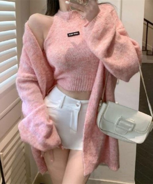 ﾉｰｽﾘｰﾌﾞﾆｯﾄ+ﾆｯﾄｶｰﾃﾞｨｶﾞﾝｾｯﾄ（アンサンブル）｜CADBURY（キャドバリー