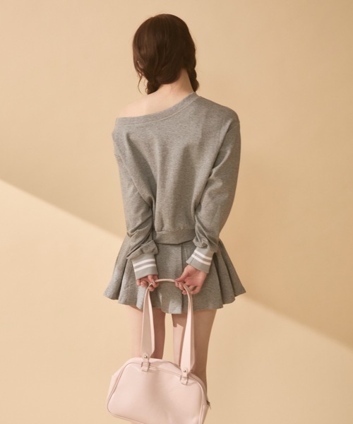 TITTY&CO.(ティティーアンドコー)の「ロゴ入りスウェットセットアップ(セットアップ・レディース・ブラウン/ネイビー/グレー・FREE)」の9枚目の写真