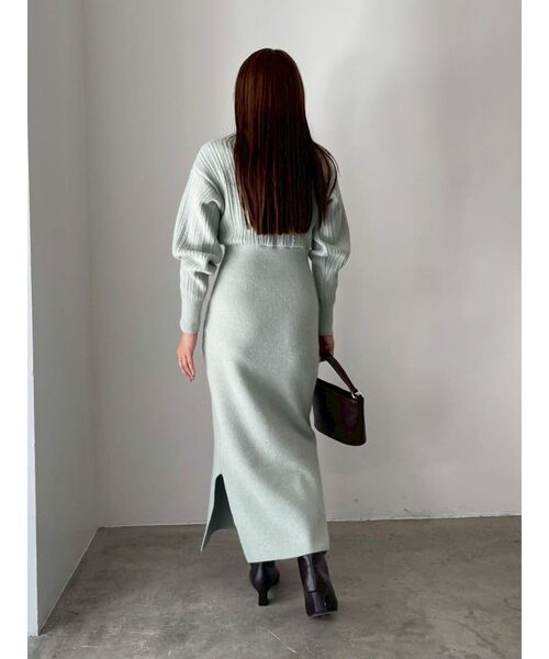 LAGUNAMOON（ラグナムーン）の「【REVIVAL】ケーブルビジューIラインニットワンピース（ワンピース・レディース・ベージュ/サーモンピンク/チャコールグレー/ブラック/ライトグリーン・SMALL/MEDIUM）」の7枚目の写真