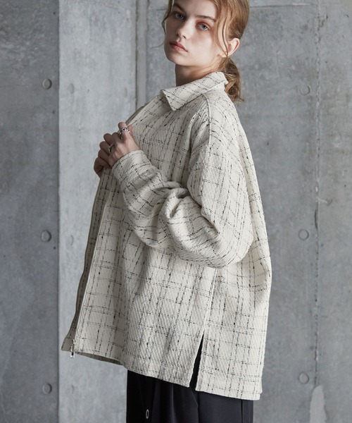 SERACE（セラス）の「【SERACE】Loose wide regular collar tweed zip shirt / ルーズワイドレギュラーカラーツイードジップシャツ（シャツ/ブラウス・メンズ・ホワイト/ブラック・L/M/S）」の6枚目の写真