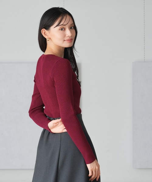 TRUDEA（トルディア）の「フェイクレイヤードフロントボタンニット（ニット/セーター・レディース・ブラック/ワイン/ホワイト/ネイビー・MEDIUM/LARGE）」の7枚目の写真