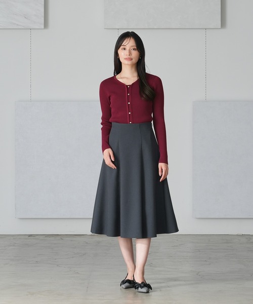 TRUDEA（トルディア）の「フェイクレイヤードフロントボタンニット（ニット/セーター・レディース・ブラック/ワイン/ホワイト/ネイビー・MEDIUM/LARGE）」の8枚目の写真