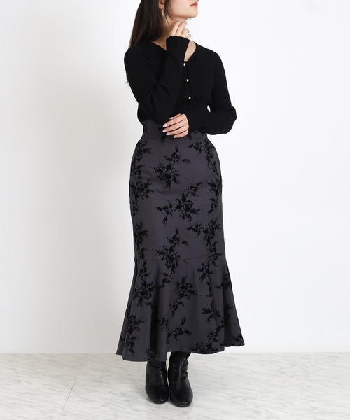 TRUDEA（トルディア）の「フェイクレイヤードフロントボタンニット（ニット/セーター・レディース・ブラック/ワイン/ホワイト/ネイビー・MEDIUM/LARGE）」の20枚目の写真