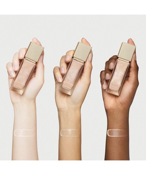 バーバリー ビヨンド ウェア ラディアンス プライマー（化粧下地