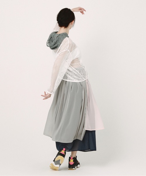 bedsidedrama(ベットサイドドラマ)の「Ultra Mesh Hoodie(パーカー・レディース・ホワイト/ブラック・1/2)」の7枚目の写真