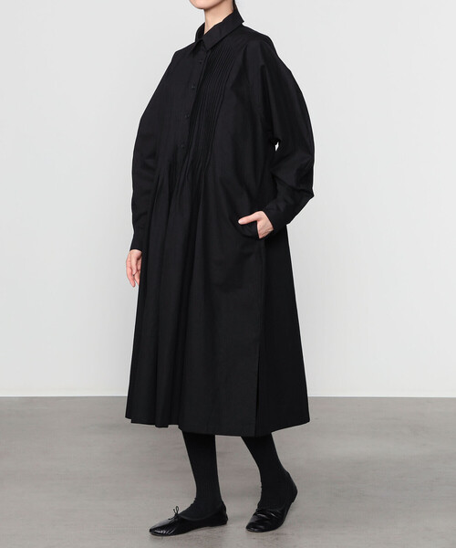 Bshop(ビショップ)の「eunoia | ピンタック シャツドレス WOMEN(ワンピース・レディース・クリーム/ブラック・S)」の7枚目の写真